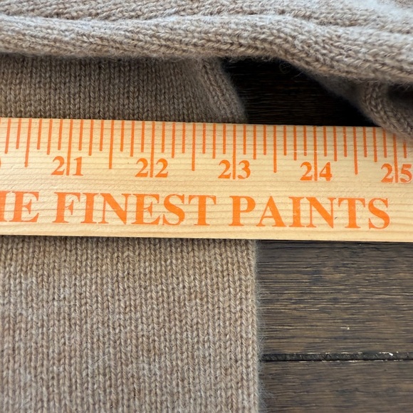 J. Crew Relaxed midweight cashmere V-neck sweater XL - Picture 9 of 12